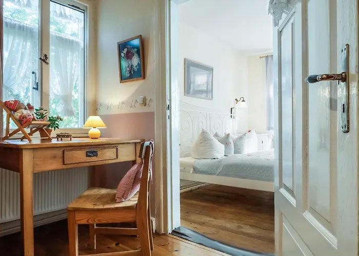 Altes Kapitaenshaeuschen Holiday home *